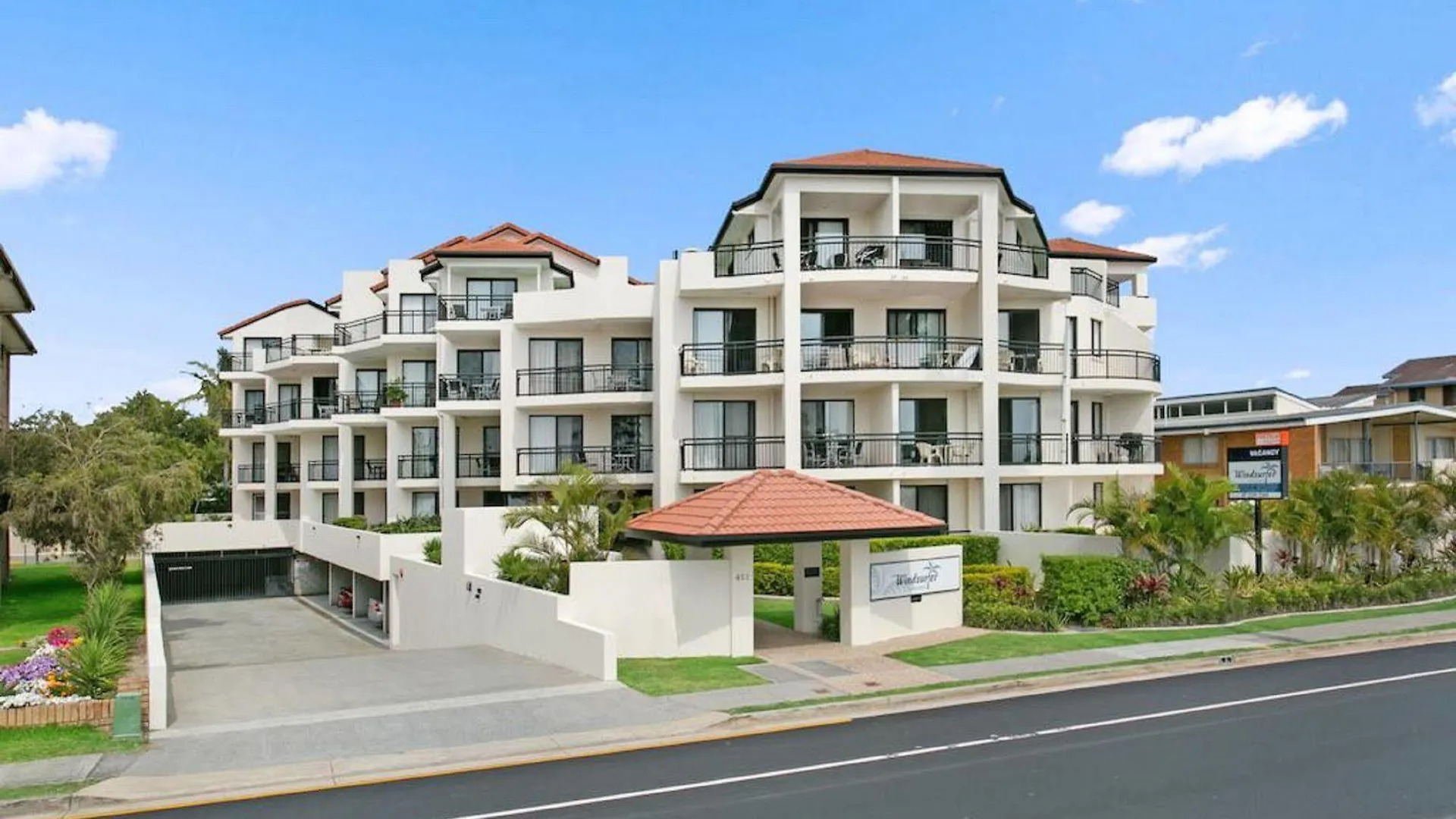 **** Aparthotel Windsurfer Resort Gold Coast Australia